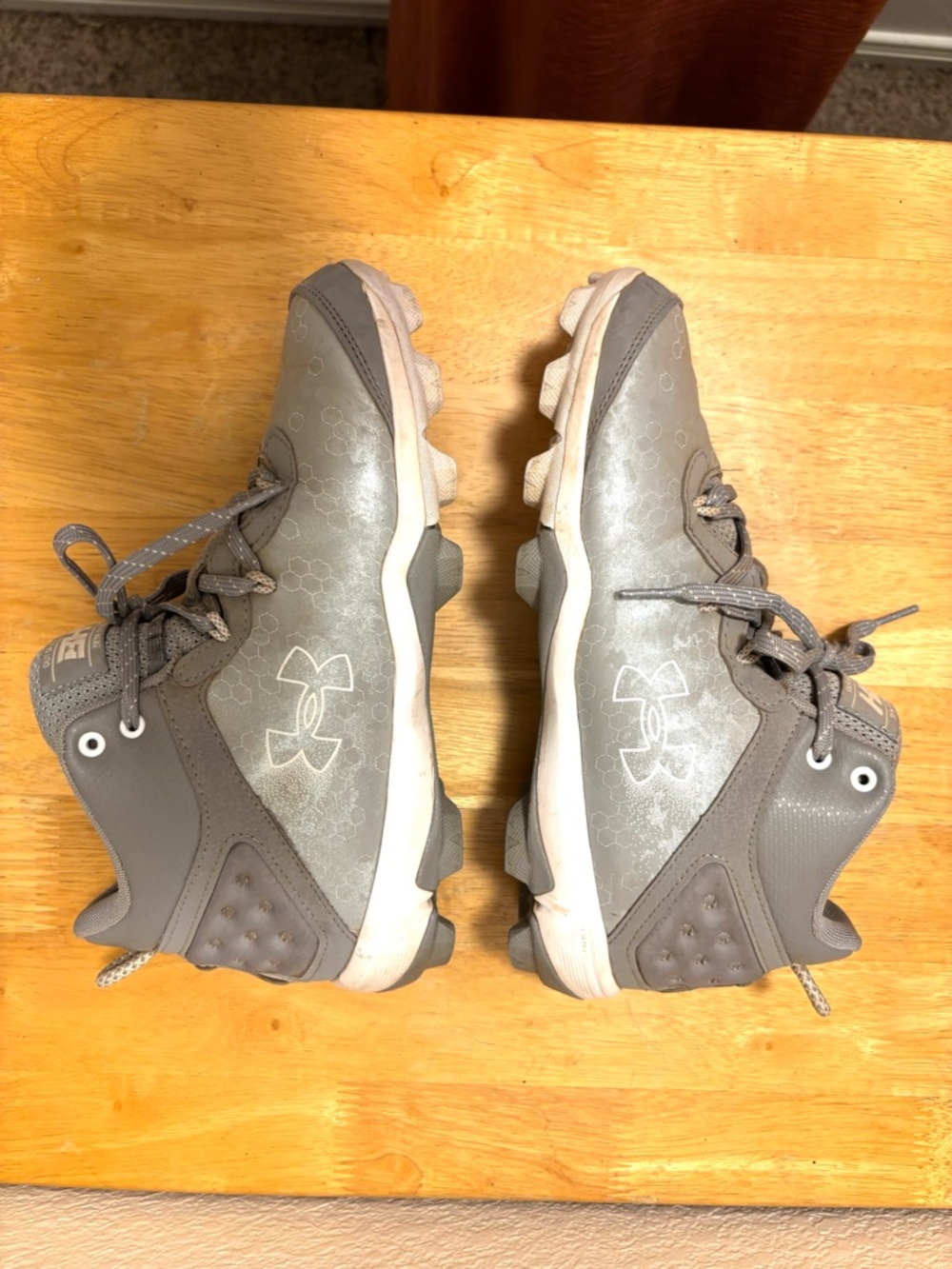 Under Armour 7 BH Out of Here Silver Gray Baseball Cleats with White Logo